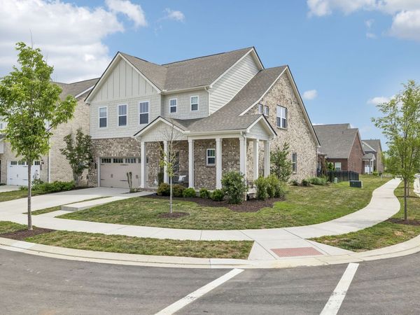702 Omaha Dr , Gallatin, TN 37066