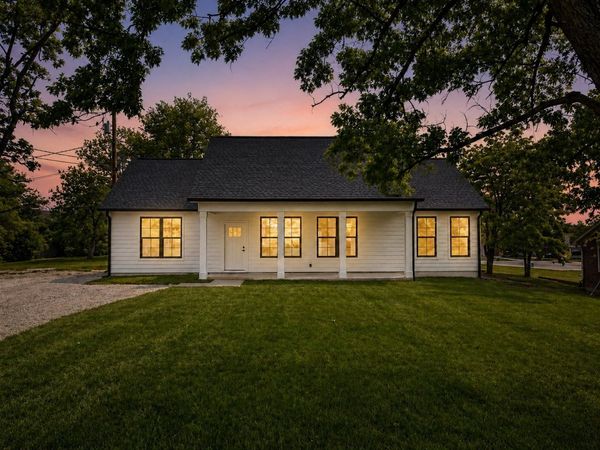 1865 Missouri Ave , Cookeville, TN 38501