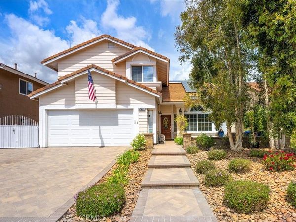 28523 Red Cedar, Saugus, CA 91390