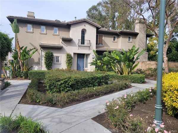 3 SALTON, Irvine, CA 92602