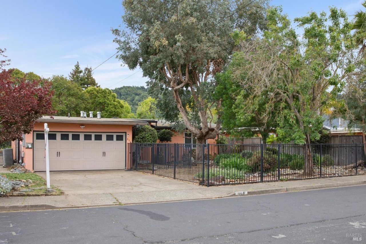 854 Rosal Way, San Rafael, CA 94903 Main Photo
