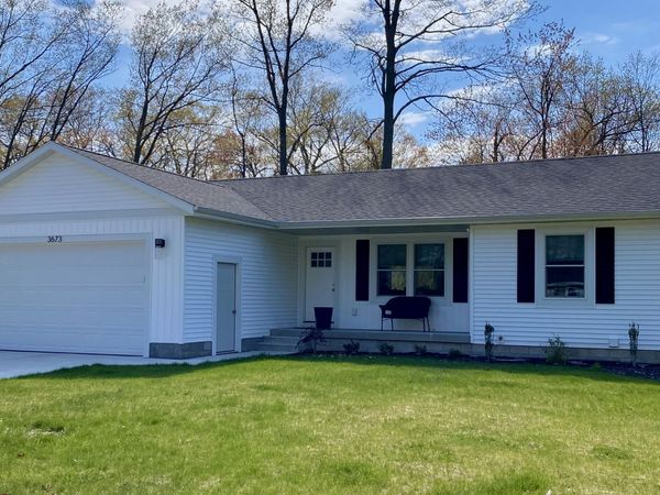 3673 Waalkes Street, Norton Shores, MI 49444
