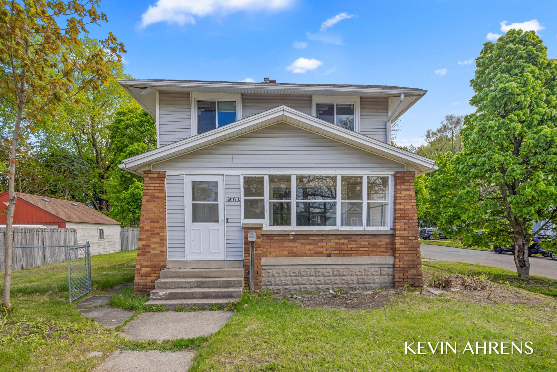 1862 Kalamazoo Avenue Se, Grand Rapids, MI 49507 Main Photo