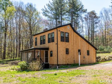 72 Hickory Hill , Morris, CT 06758