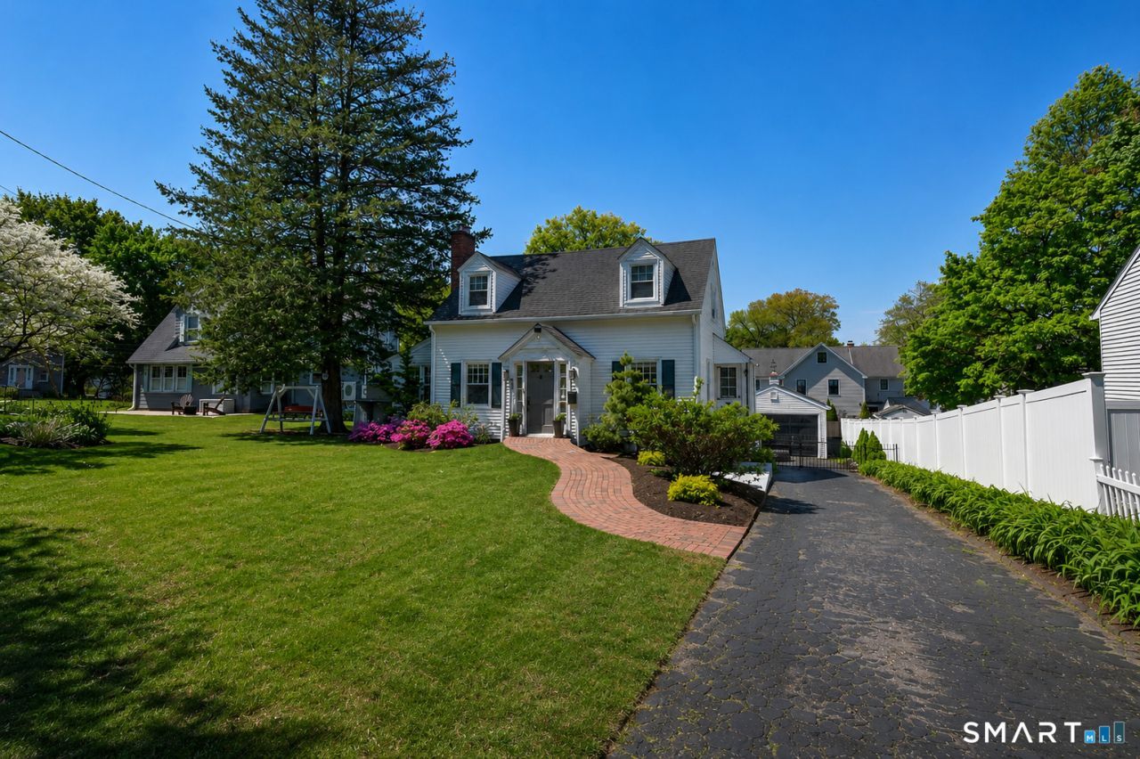23 Benedict, Fairfield, CT 06825 Main Photo