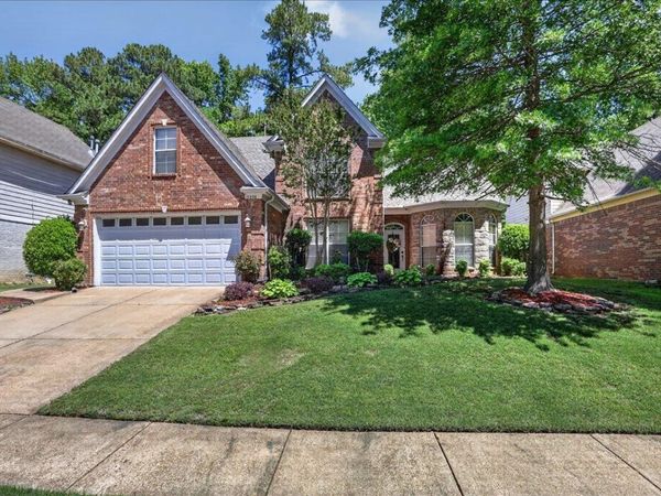 5898 PETERSON RIDGE LN, Bartlett, TN 38135