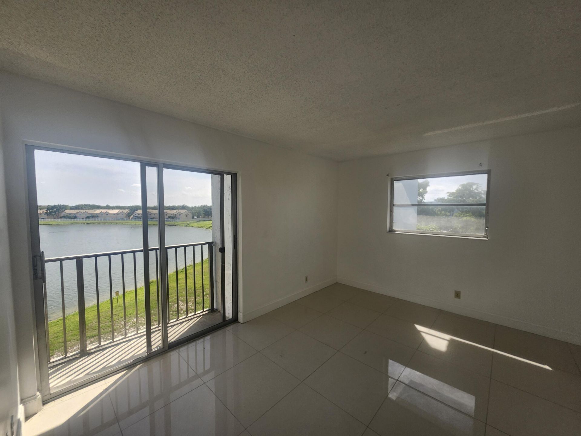 8600 N Sherman Circle N, Unit 408, Miramar, FL 33025 Photo