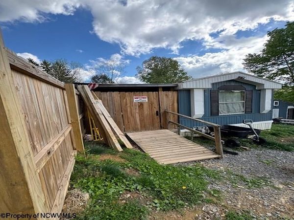 40 Chickerell Street, Clarksburg, WV 26301