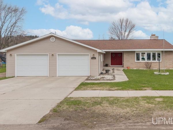 3630 Lincoln Avenue, Breitung Twp, MI 49876