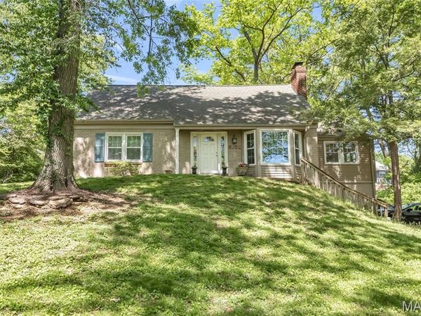 9 Modoc Trail, Kirkwood, MO 63122