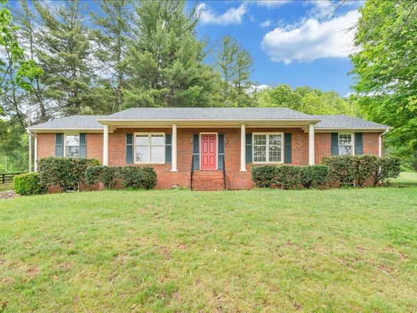 9590 Lee Hwy , Fincastle, VA 24090