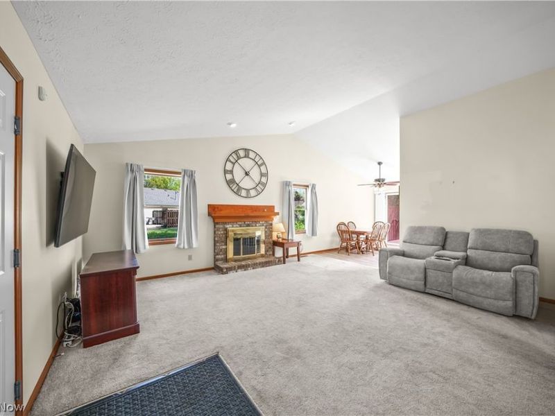 1807 Sandalwood Drive, Avon, OH 44011 Photo 5
