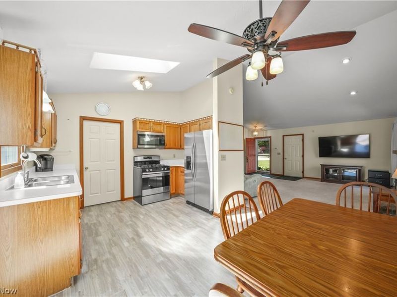 1807 Sandalwood Drive, Avon, OH 44011 Photo 9