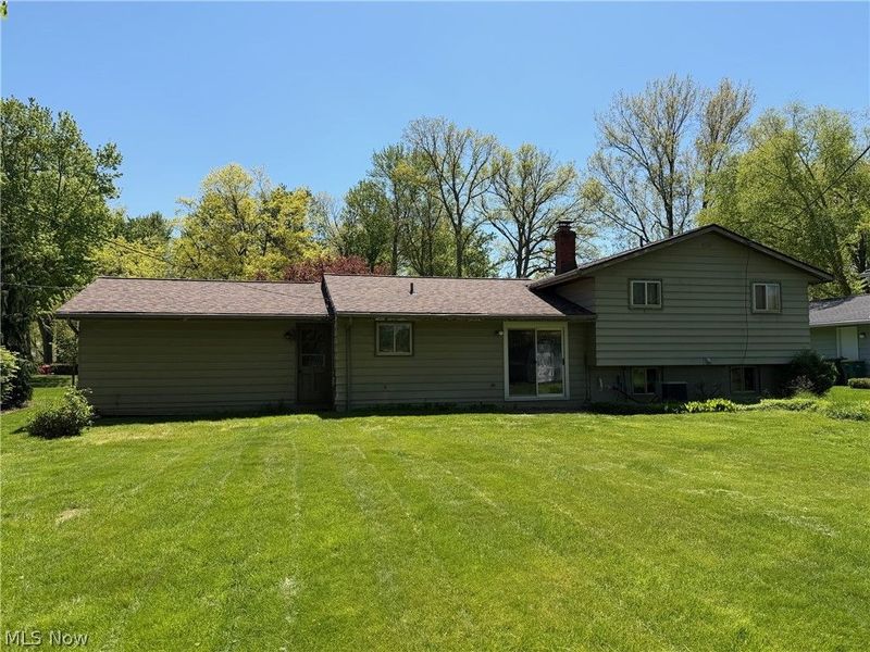 7499 Harding Street, Mentor, OH 44060 Photo 3