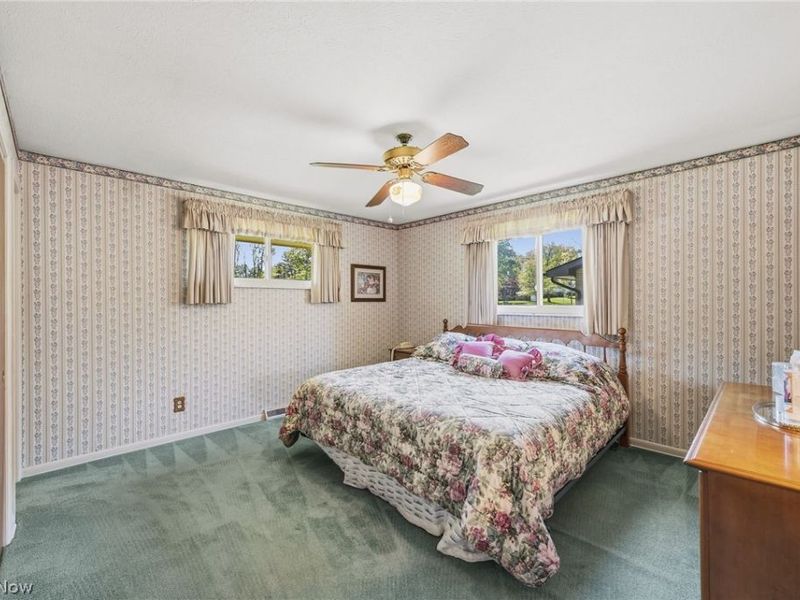 5108 Evergreen Drive, North Olmsted, OH 44070 Photo 16