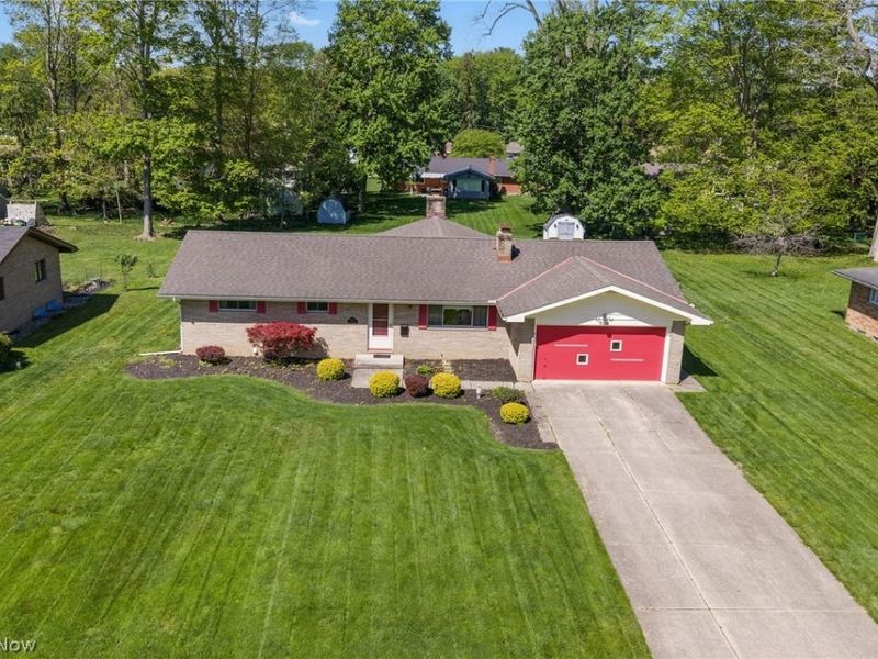 5108 Evergreen Drive, North Olmsted, OH 44070 Photo 2