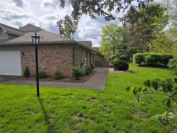 2708 Shakespeare Lane , Unit 2708, Avon, OH 44011