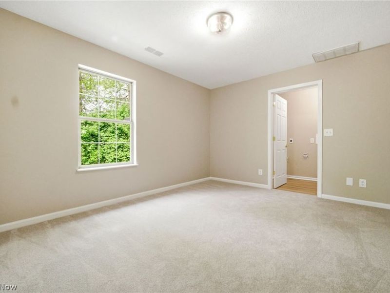 2708 Shakespeare Lane, Unit 2708, Avon, OH 44011 Photo 14