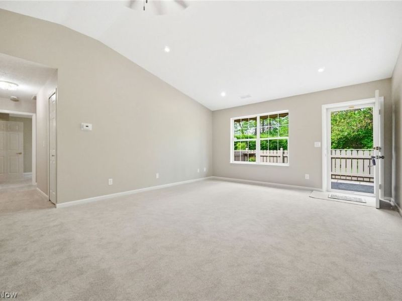 2708 Shakespeare Lane, Unit 2708, Avon, OH 44011 Photo 6