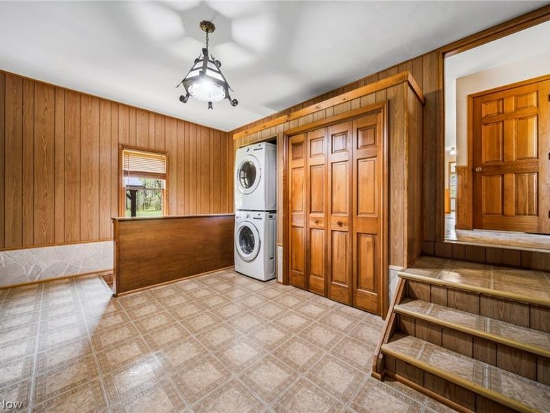 16715 Nauvoo Road, Middlefield, OH 44062 Photo 10