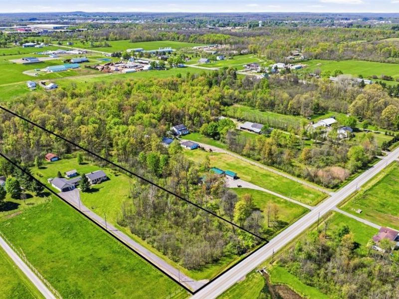 16715 Nauvoo Road, Middlefield, OH 44062 Photo 2