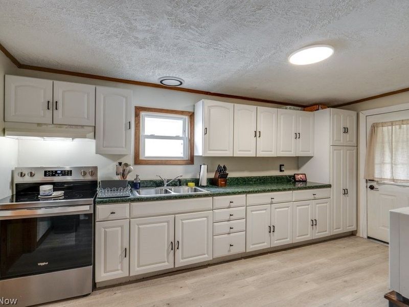 133 Market Street, Waynesburg, OH 44688 Photo 8
