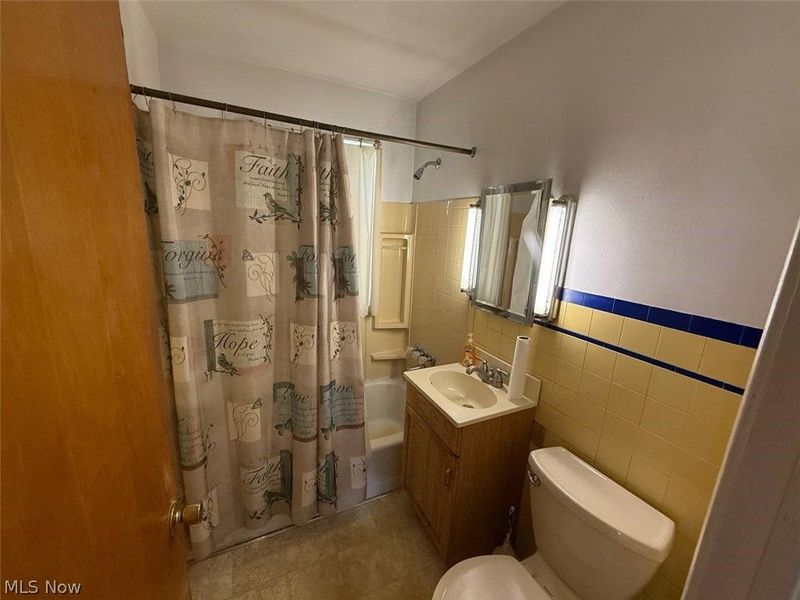4076 E 187th Street, Cleveland, OH 44122 Photo 11