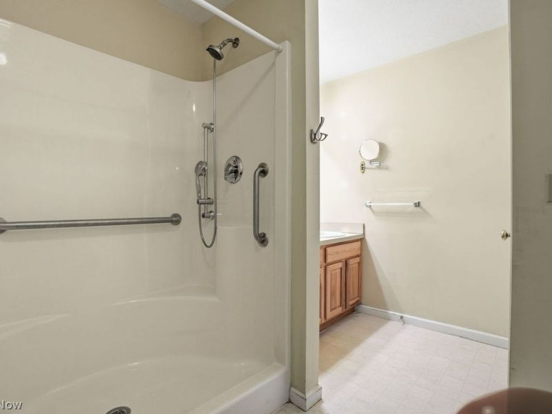3889 Dugans Landing , Perry, OH 44081 Photo 21