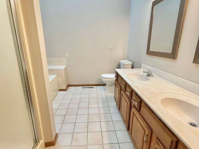 717 Village Club Road, Sagamore Hills, OH 44067 Photo 16