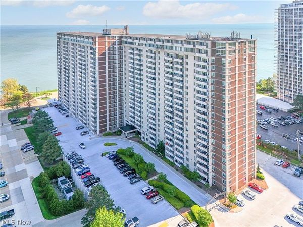 12900 Lake Avenue , Unit 111, Lakewood, OH 44107