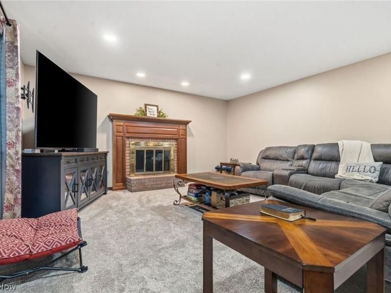 1368 Terrace Road NW, New Philadelphia, OH 44663 Photo 12