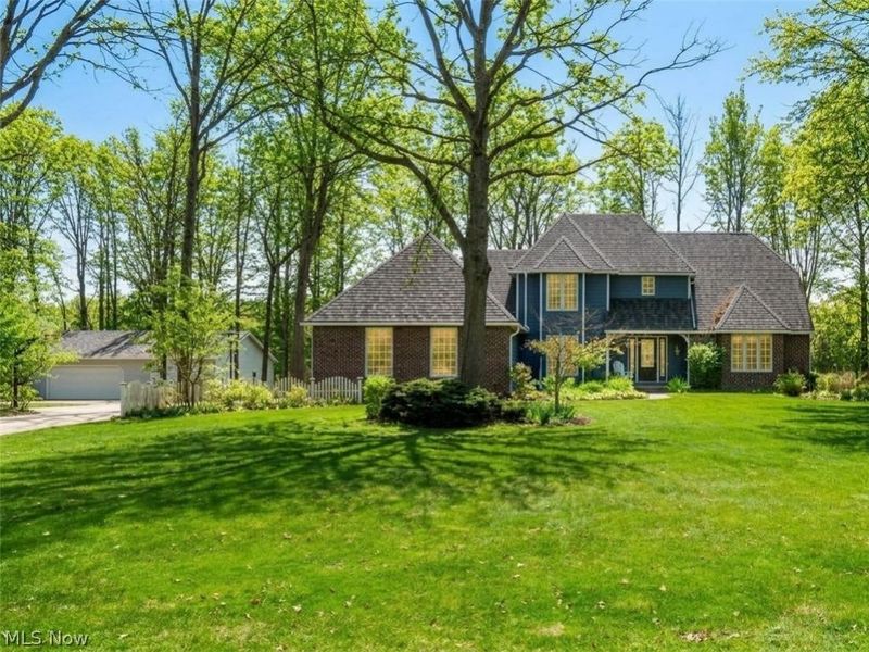 38265 Flint Ridge Drive , Grafton, OH 44044 Photo 2