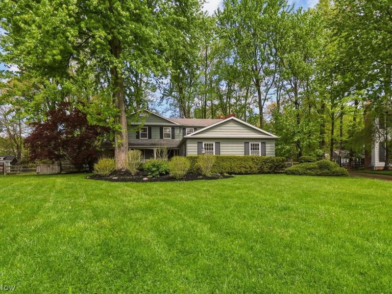 520 Kimerly Court, Bay Village, OH 44140 Photo 1
