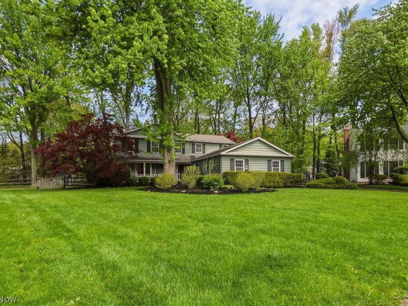520 Kimerly Court, Bay Village, OH 44140 Photo 2