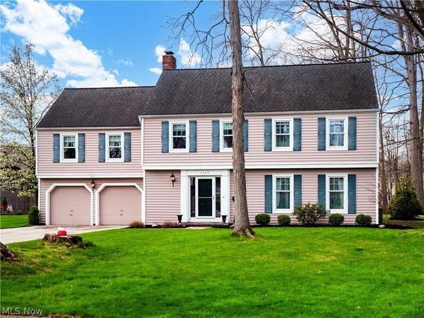 1565 Greenleaf Circle , Westlake, OH 44145