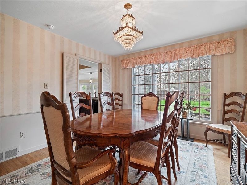 1565 Greenleaf Circle, Westlake, OH 44145 Photo 12