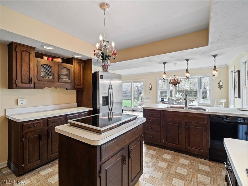 1565 Greenleaf Circle, Westlake, OH 44145 Photo 16