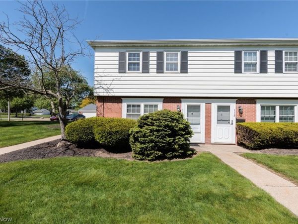 23540 David Drive , Unit 117, North Olmsted, OH 44070