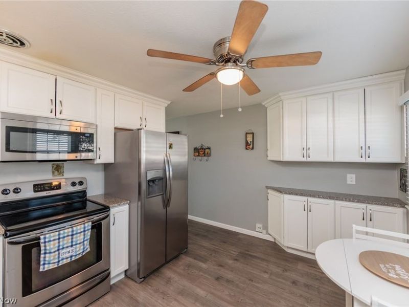 23540 David Drive, Unit 117, North Olmsted, OH 44070 Photo 10