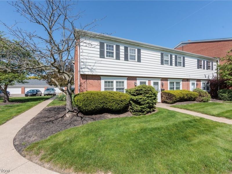 23540 David Drive, Unit 117, North Olmsted, OH 44070 Photo 3