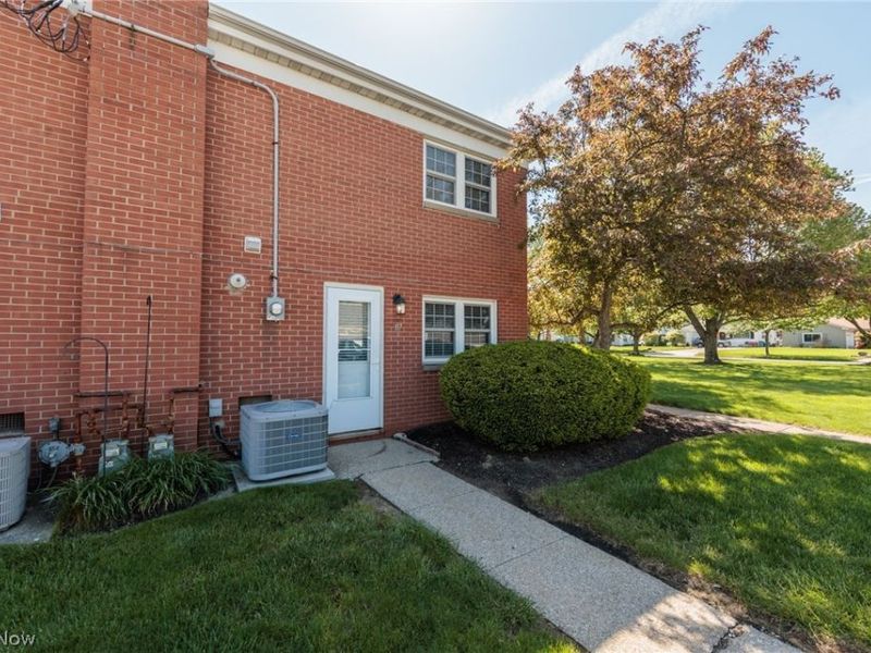 23540 David Drive, Unit 117, North Olmsted, OH 44070 Photo 35