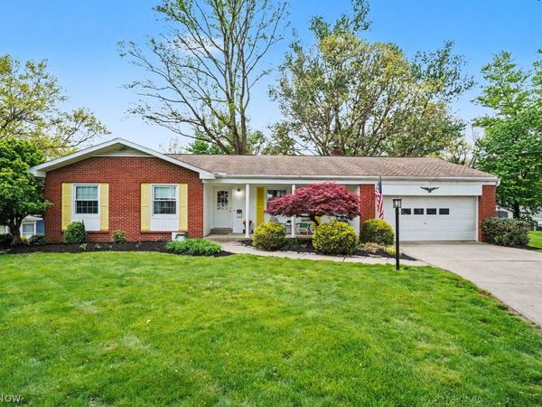 498 Green Field Circle , Tallmadge, OH 44278