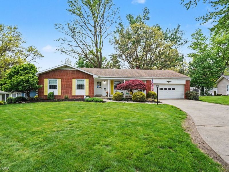 498 Green Field Circle, Tallmadge, OH 44278 Photo 2