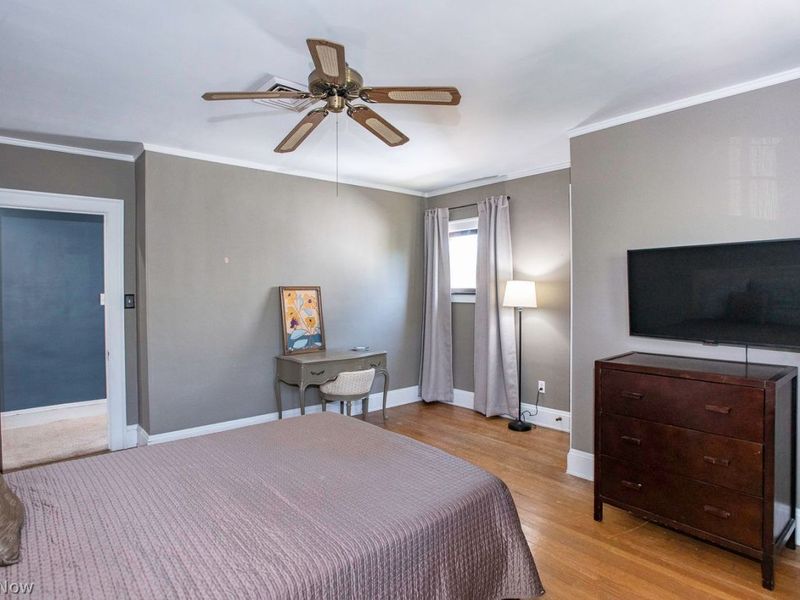 2088 West Boulevard , Cleveland, OH 44102 Photo 24