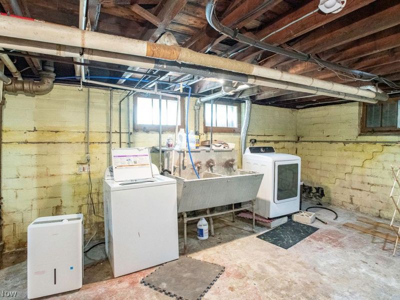 2088 West Boulevard , Cleveland, OH 44102 Photo 29