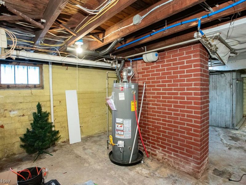 2088 West Boulevard , Cleveland, OH 44102 Photo 31