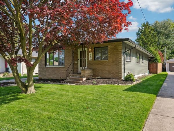 17600 Chatfield Avenue , Cleveland, OH 44111