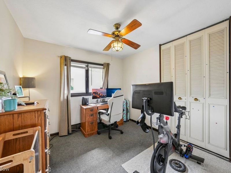 17600 Chatfield Avenue , Cleveland, OH 44111 Photo 16