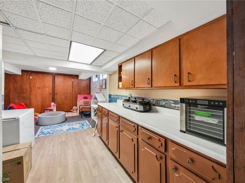 17600 Chatfield Avenue , Cleveland, OH 44111 Photo 25