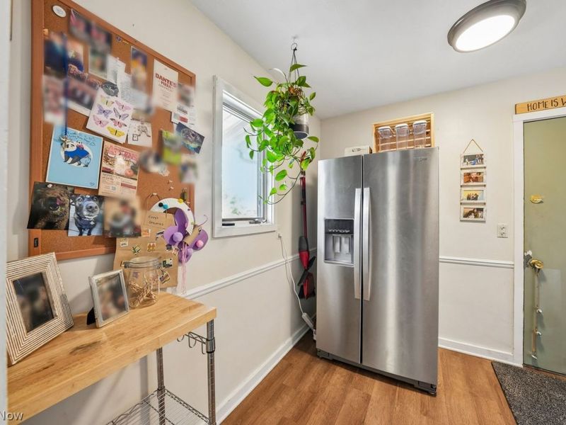 17600 Chatfield Avenue , Cleveland, OH 44111 Photo 8